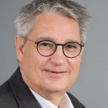 Porträt von Stefan Vetsch, Leitung der Personalabteilung