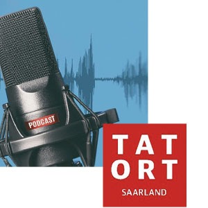 Ein Mikrofon mit der Aufschrift "Podcast Tatort Saarland" wird dargestellt